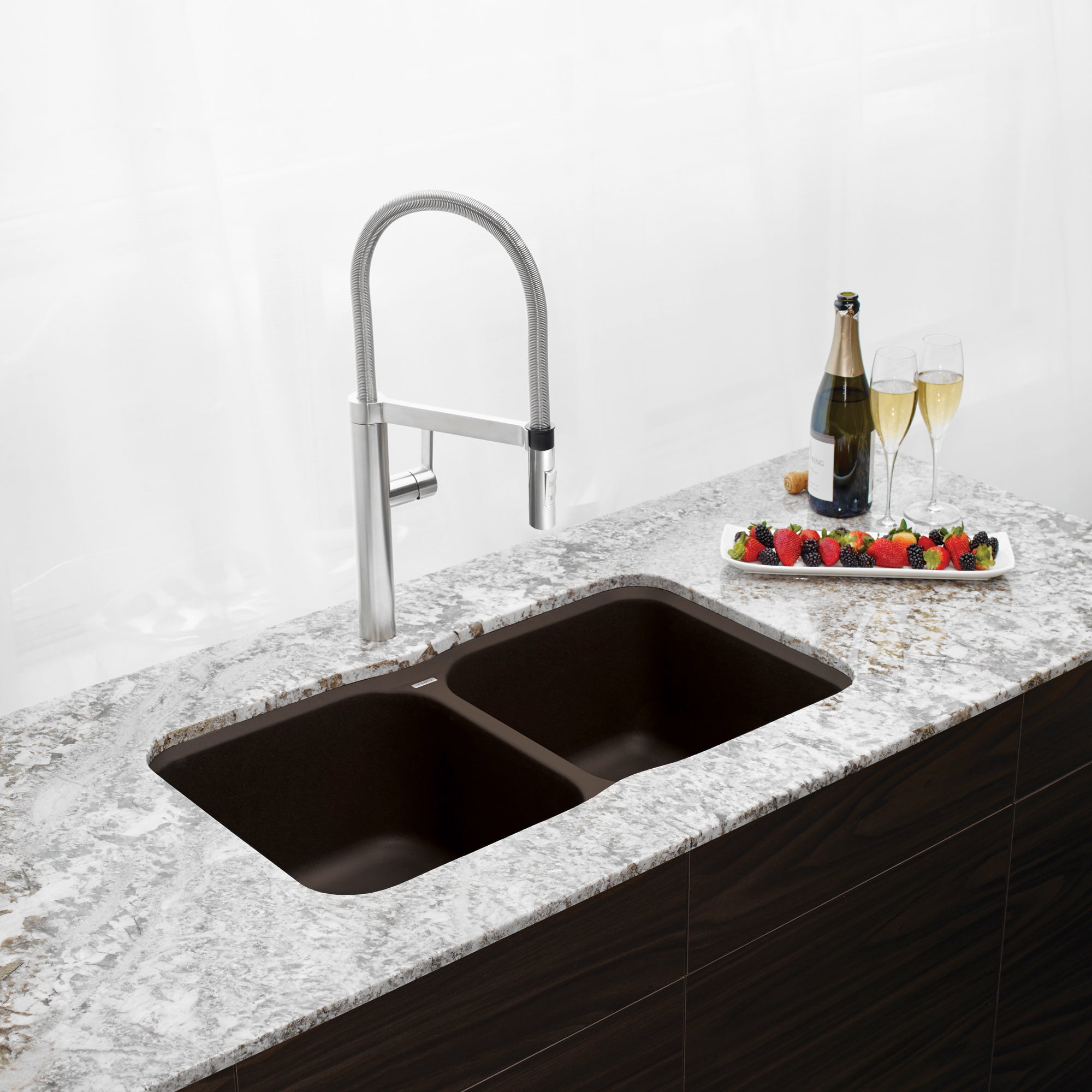 evier-de-cuisine-a-montage-sous-plan-et-a-deux-cuves-vision-u-2-silgranit