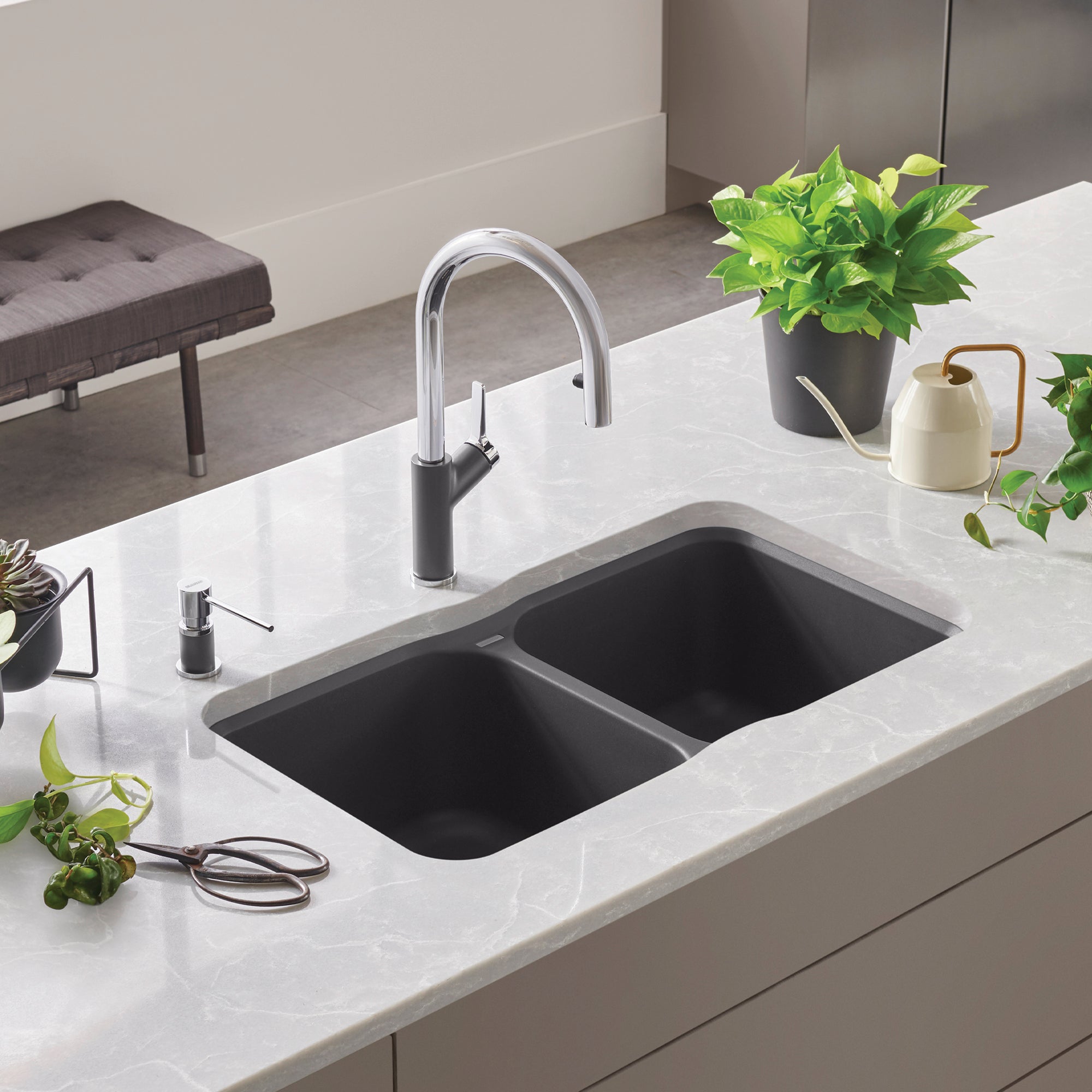 evier-de-cuisine-a-montage-sous-plan-et-a-deux-cuves-vision-u-2-silgranit