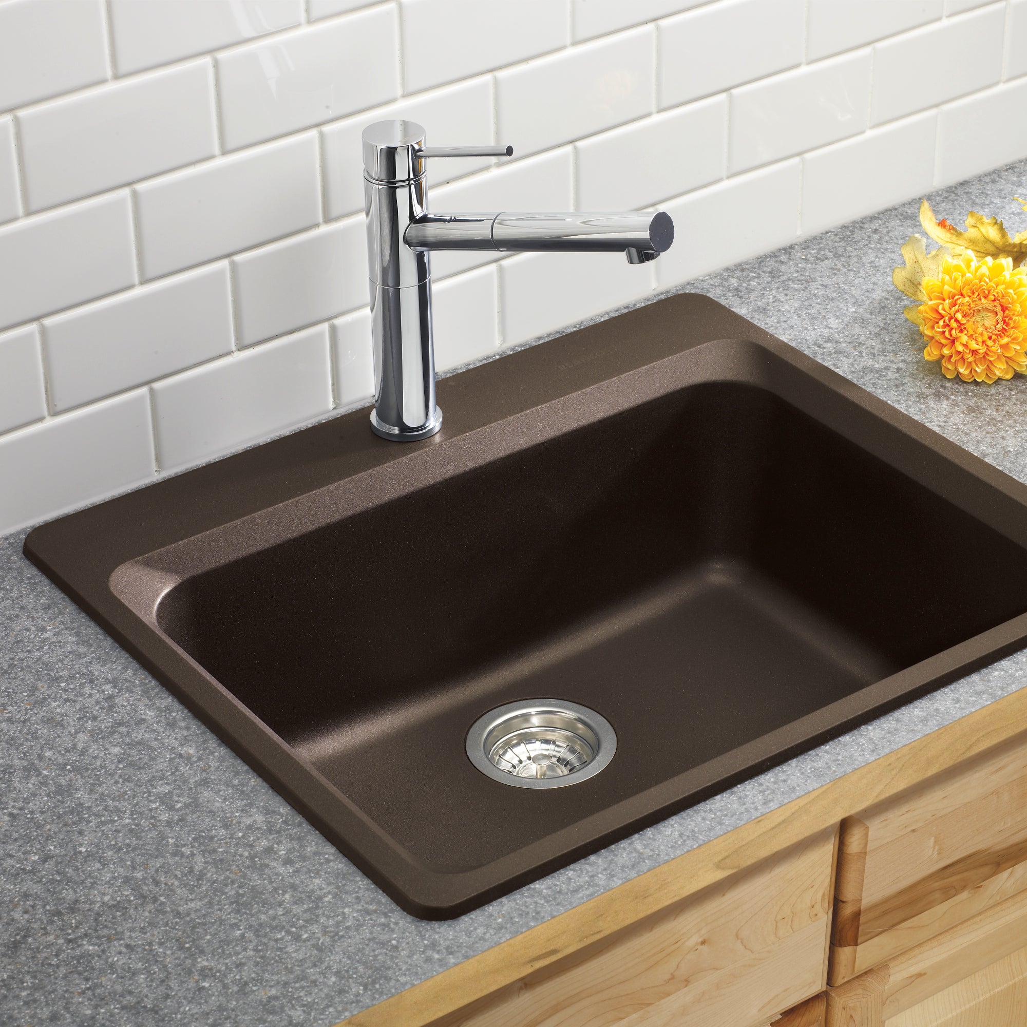 evier-de-cuisine-a-montage-en-surface-a-une-seule-cuve-vision-1-silgranit