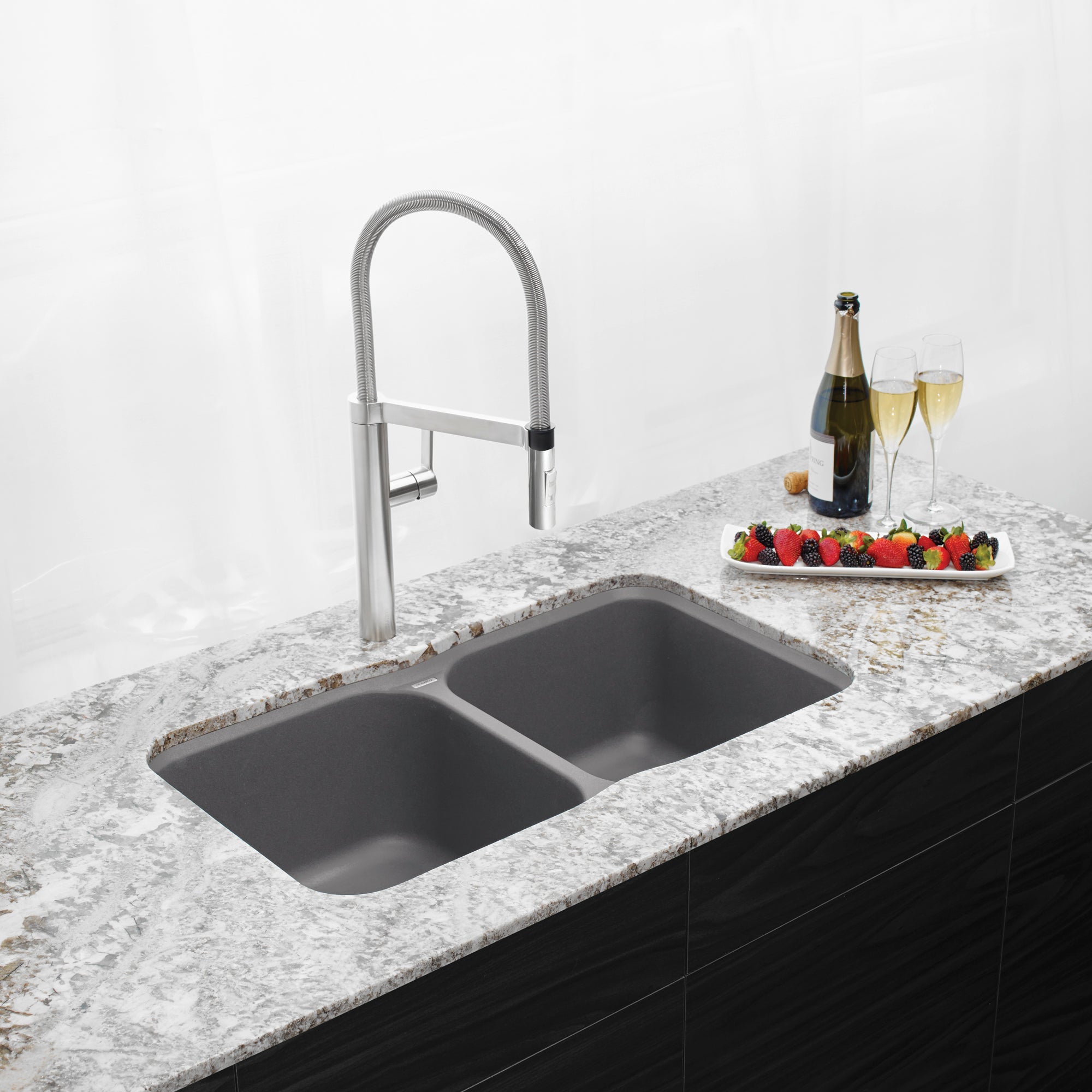 evier-de-cuisine-a-montage-sous-plan-et-a-deux-cuves-vision-u-2-silgranit