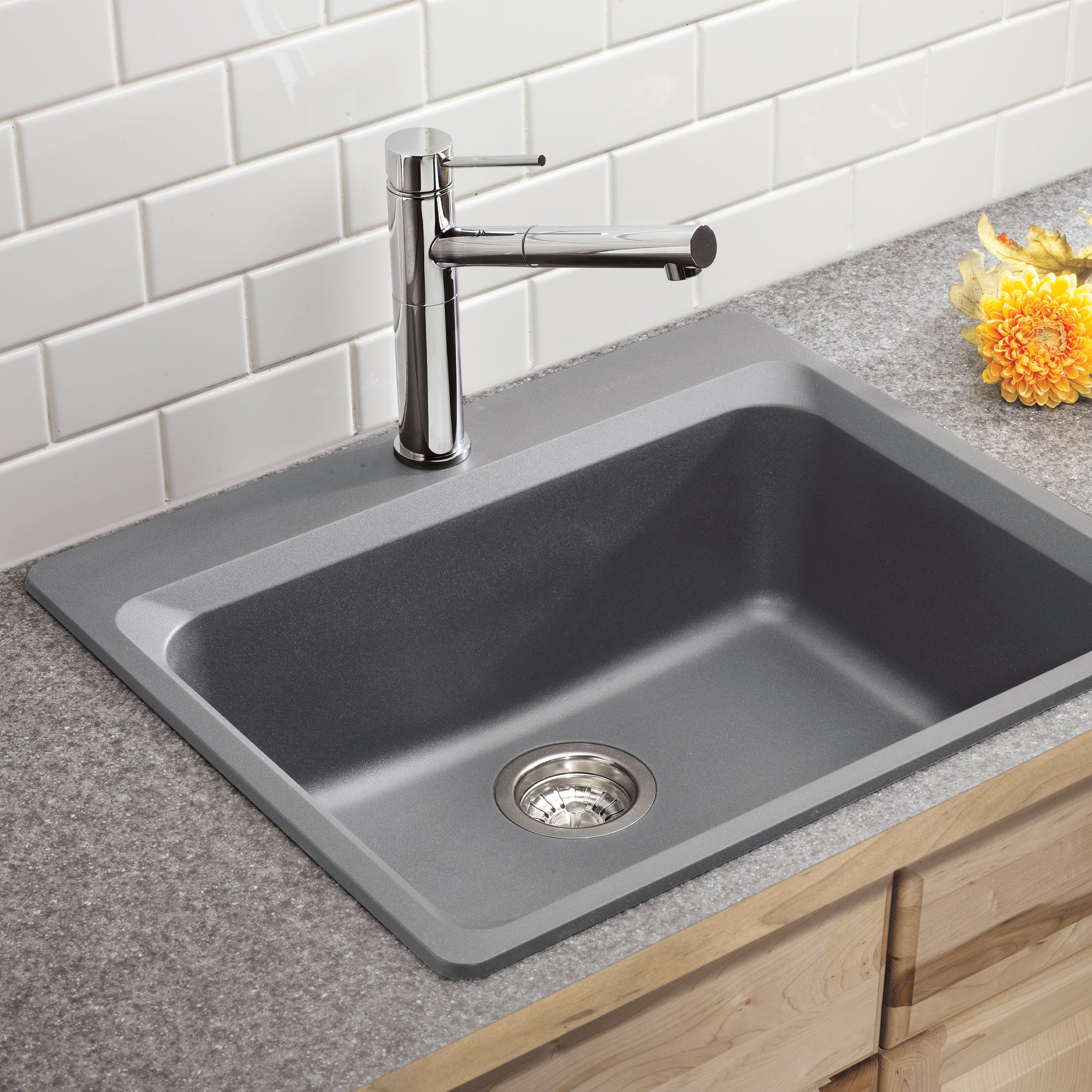 evier-de-cuisine-a-montage-en-surface-a-une-seule-cuve-vision-1-silgranit