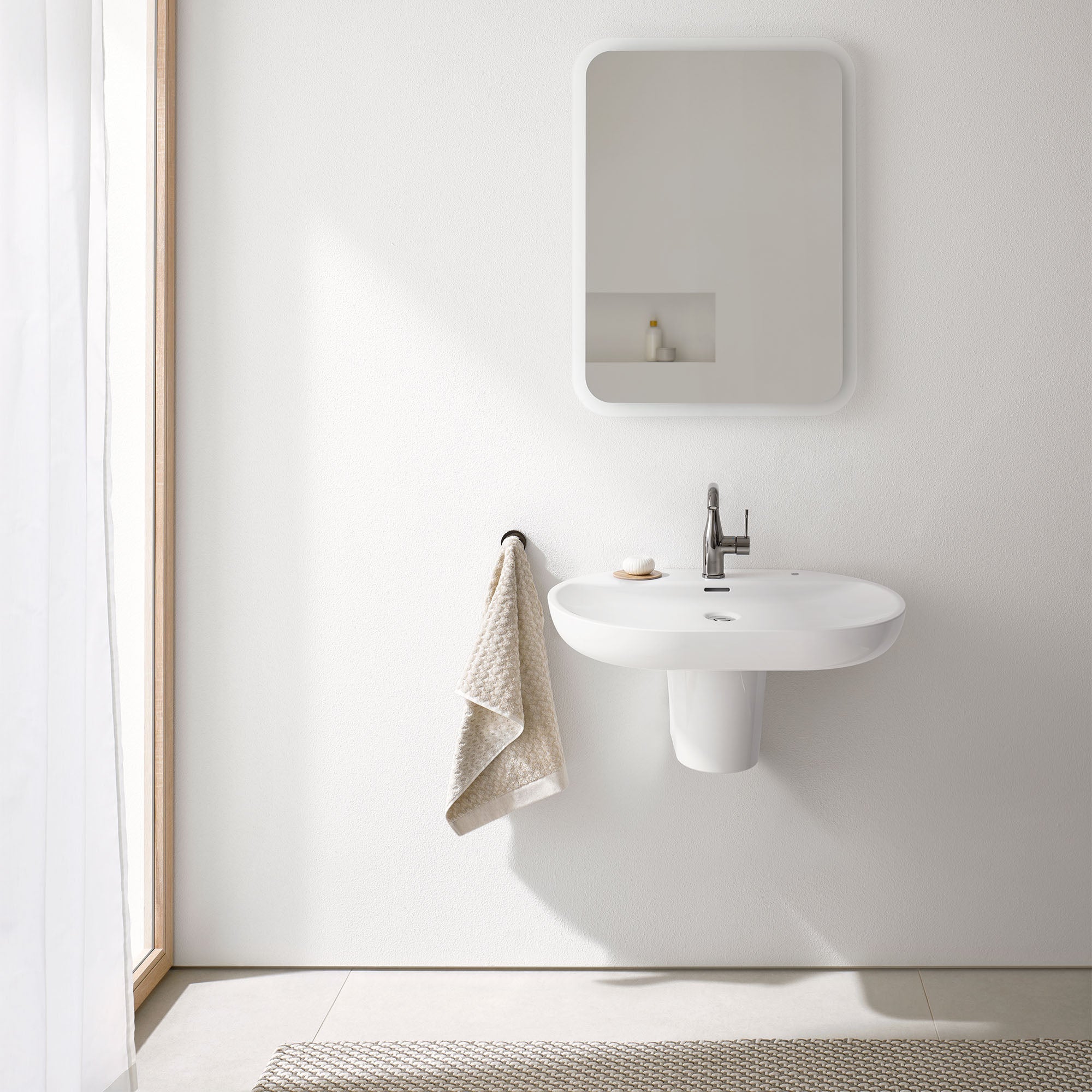 Essence Single-hole faucet, size M