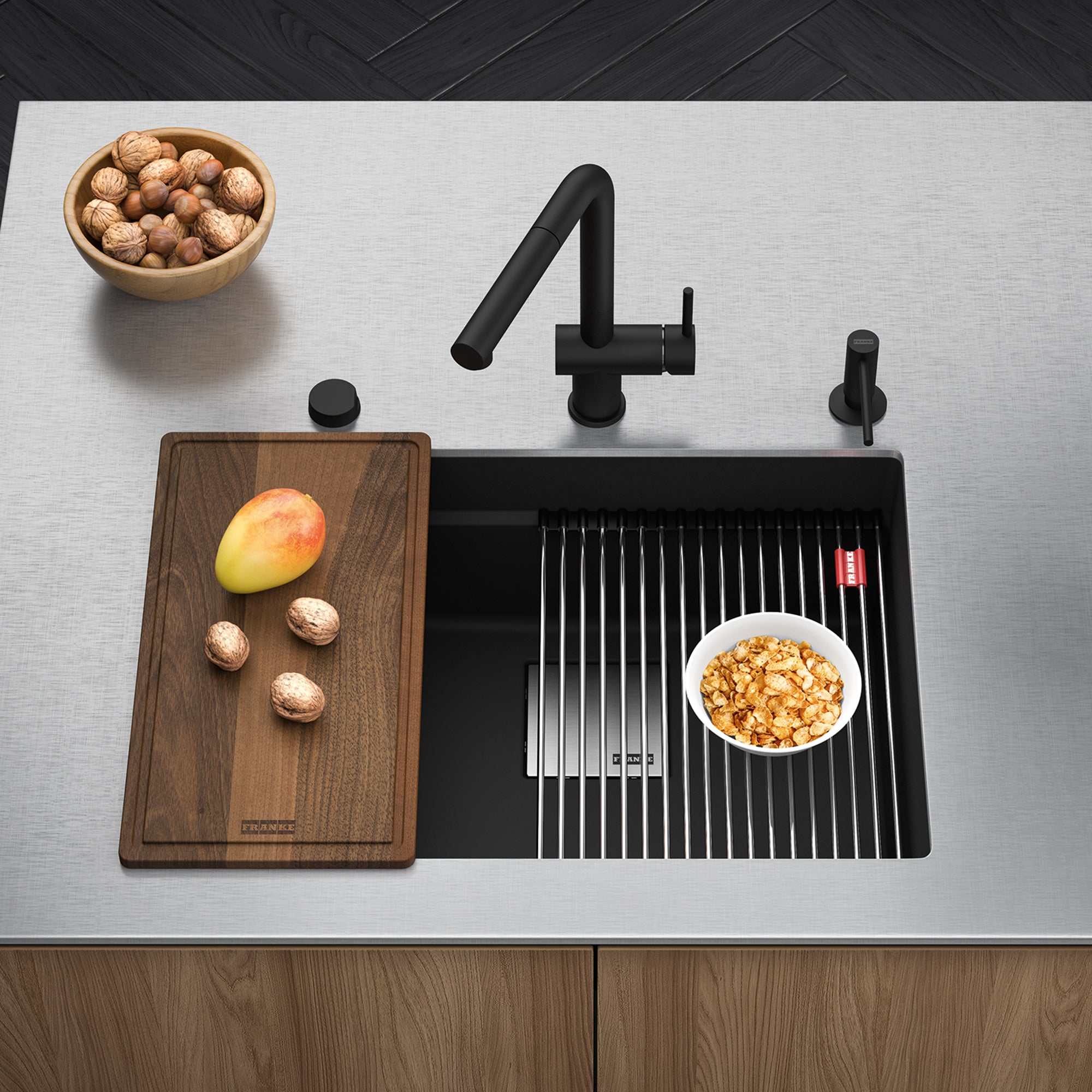 Franke Peak WorkCenter 32,0 pouces. x 18,8 pouces. Évier de cuisine de bol simple en granit gris en pierre