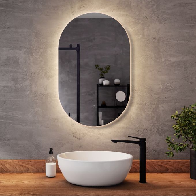 ECLIPSE Miroir à éclairage DEL pour salle de bain - 22” x 38”