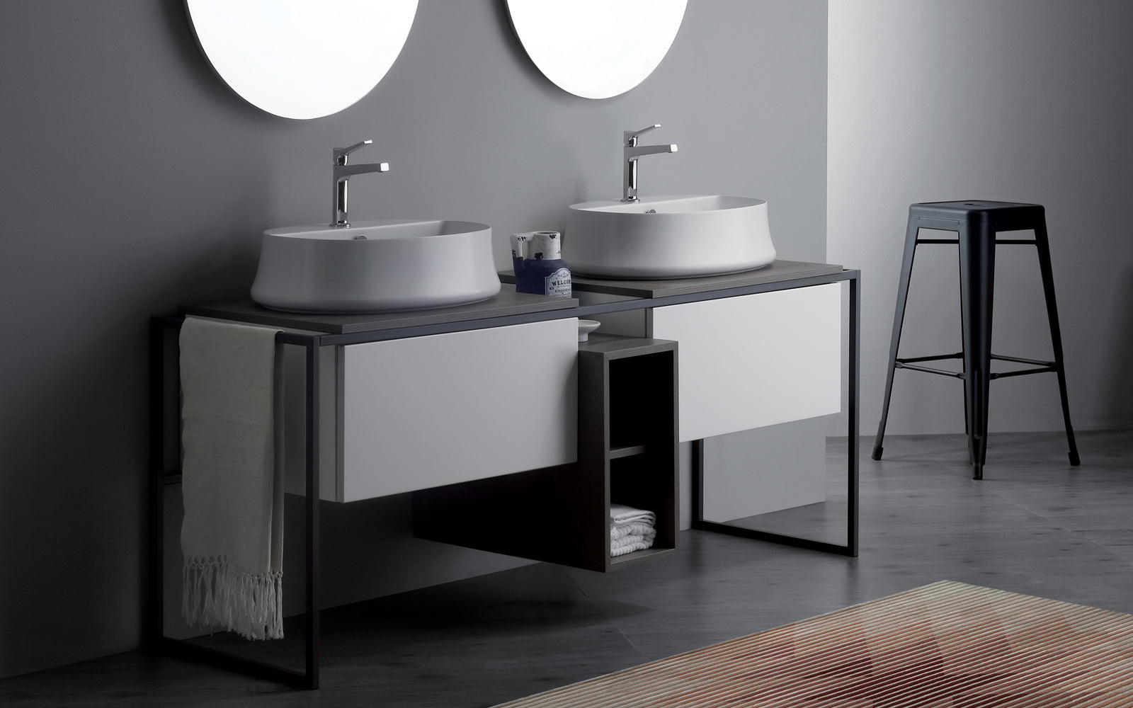 SHARP Meuble autoportant double 71 po